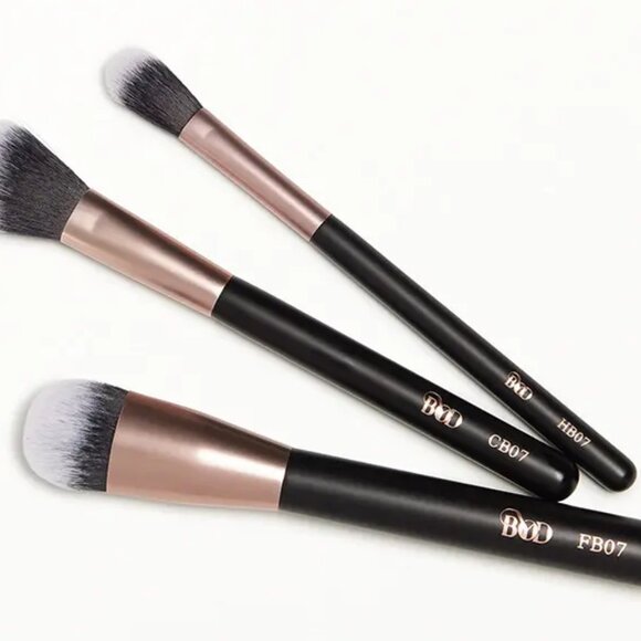 BYOD 3-Piece Face Brush Set - NIP - Retails For $38 - Picture 1 of 2